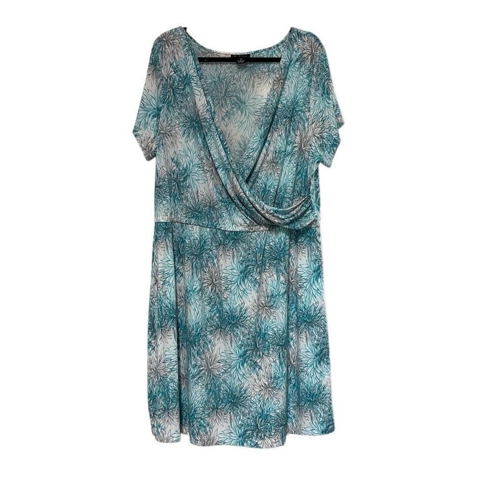 Nue Options 2X Green Gray Floral Print Deep V Faux Wrap Dress Elastic Waist‎